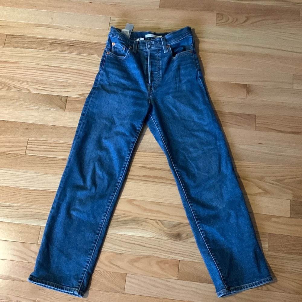 Ribcage straight ankle jeans. Levi’s.